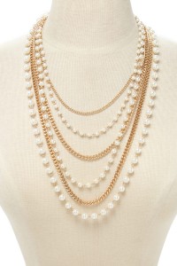 layered_fauxpearlnecklace